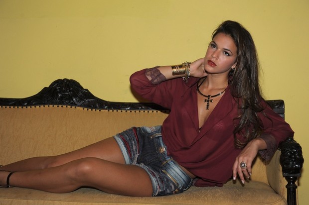 Bruna Marquezine (Foto: Divugação / Paulo Jabur)