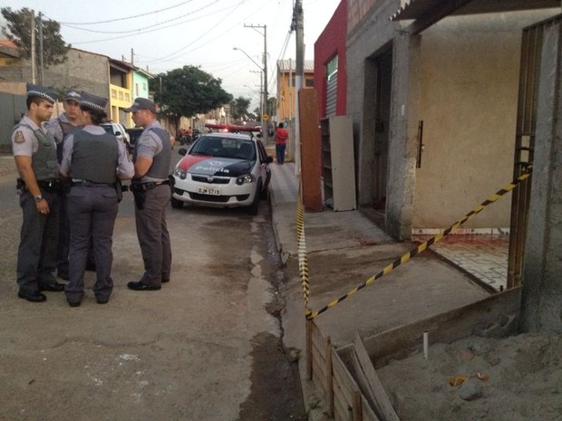 G Homem Morre Baleado Por Pm Ap S Esfaquear Ex Mulher Em Taubat Sp