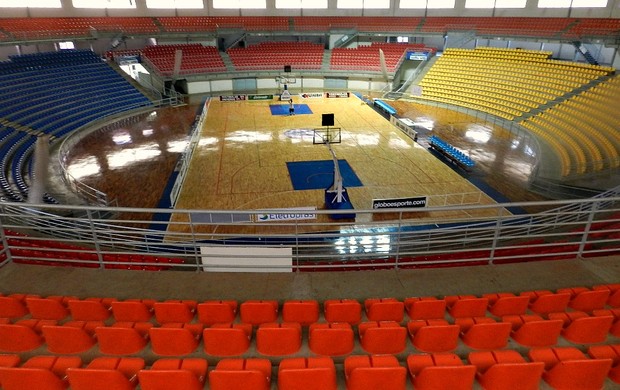 Ginásio Sabiazinho - Arena Tancredo Neves, em Uberlândia (Foto: Andréia Candido/GLOBOESPORTE.COM)