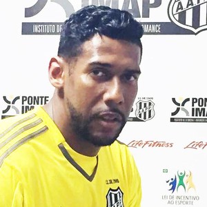 Resultado de imagem para goleiro aranha do ponte preta