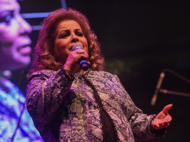 A cantora Ângela Maria, amiga de Cauby Peixoto, se emocionou no tributo ao cantor na Virada Cultural (Foto: Flavio Moraes/G1)