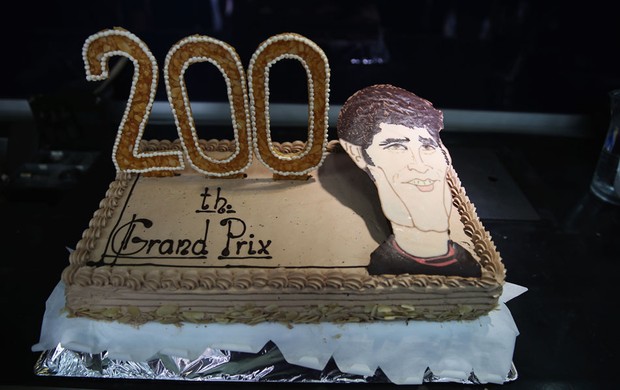 bolo comemorativo 200 gps de MArk Webber RBR (Foto: Agência Getty Images)