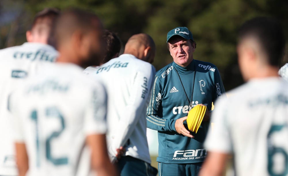Menos vídeo, mais campo: antes de ir à Vila, Palmeiras terá tempo para treinar