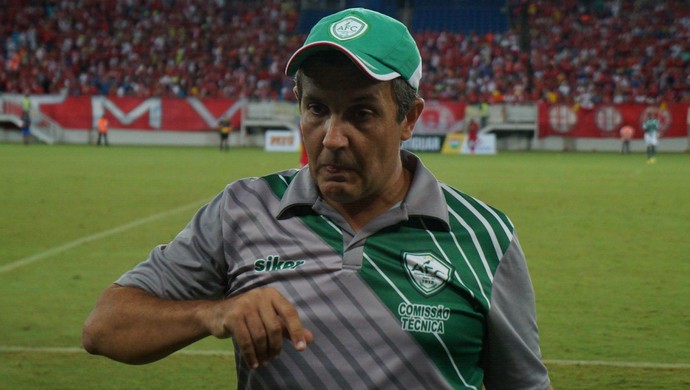 Anthoni Santoro, técnico do Alecrim (Foto: Augusto Gomes/GloboEsporte.com)