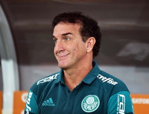 Lino diz que Palmeiras precisa de um meia 