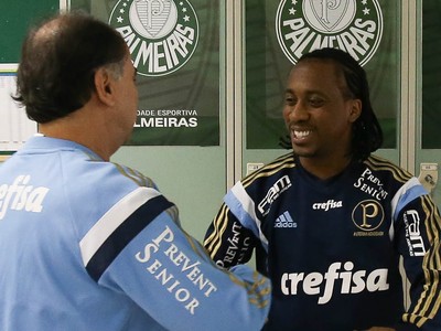 Com Arouca, Marcelo Oliveira exibe provável escalação para sábado