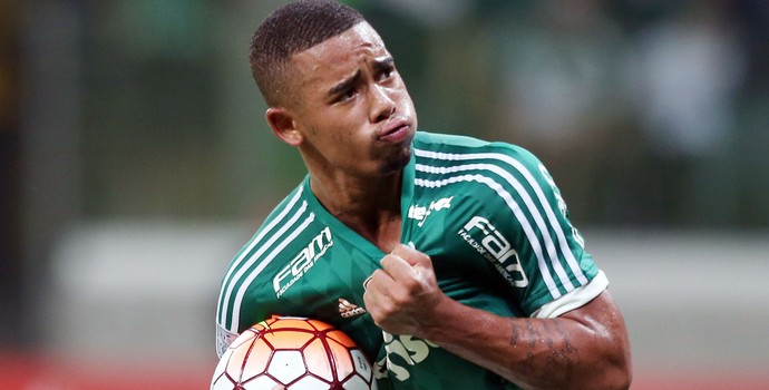 Em lance sobre Yago, Gabriel Jesus é eleito com a jogada mais plástica
