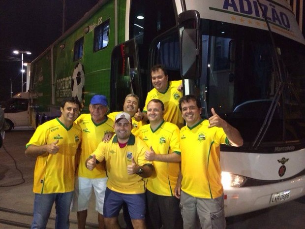 torcida na estrada2