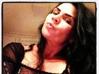 Solange Gomes sai de casa de camisola transparente: ‘Maluca?’
