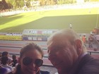Carol Celico vai com o sogro assistir à estreia de Kaká na Itália