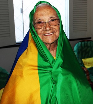 Dona Francisca, a vovó da Copa (Foto: Josiel Martins )