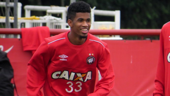 Sidcley e Ewandro perdem lugar no AtléticoPR depois da troca de técnico