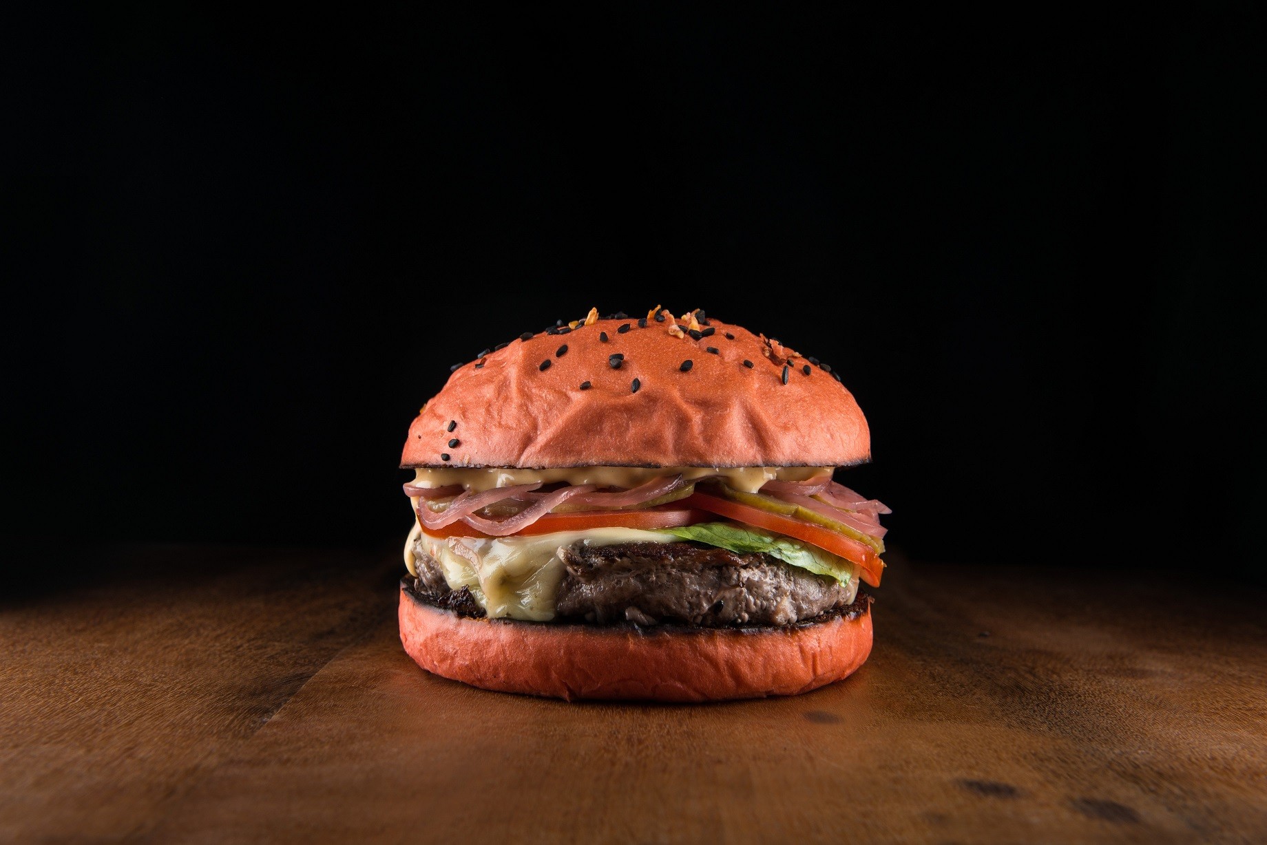 TT Burger tem três novos sabores de pão por uma semana | Saideira - O Globo