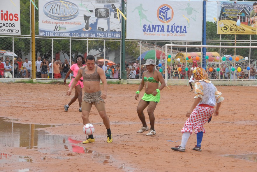 Fotos: Futebol à Fantasia no Amapá - fotos em ap