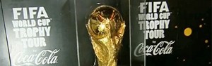 Taça da Copa do Mundo chega ao Rio (Reprodução/Jornal Nacional)