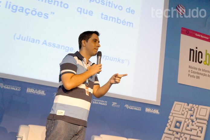 Capanema explica os direitos digitais em palestra na Campus Party (Foto: Melissa Cruz/TechTudo) Capanema explica os direitos digitais em palestra na Campus Party (Foto: Melissa Cruz/TechTudo)
