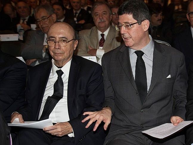Henrique Meirelles, ex-presidente do Banco Centra, e Joaquim Levy, ministro da Fazenda (Foto: Ed Ferreira / Brazil Photo Press / Estadão Conteúdo)