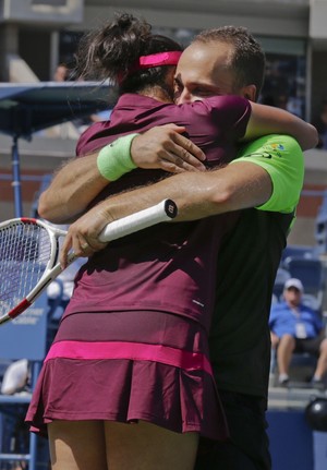 Bruno Soares e Sonia Mirza já fizeram dupla em outras oportunidades, como nesta, no US Open de 2014 (Foto: AP Media)