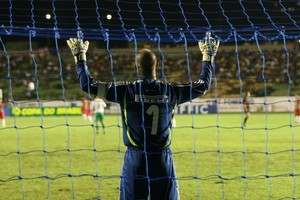 Valdivia mascarado, Florentín e gols: Palmeiras volta a MT após oito anos