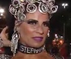 Solange Gomes passa mal após desfile; VÍDEO (G1)