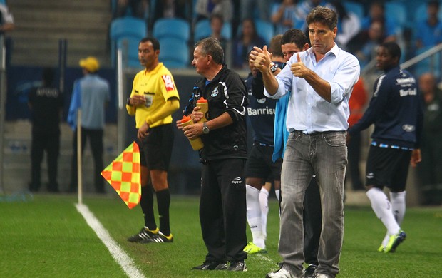 Renato na partida contra a Portuguesa (Foto: Lucas Uebel/Divulgação, Grêmio)