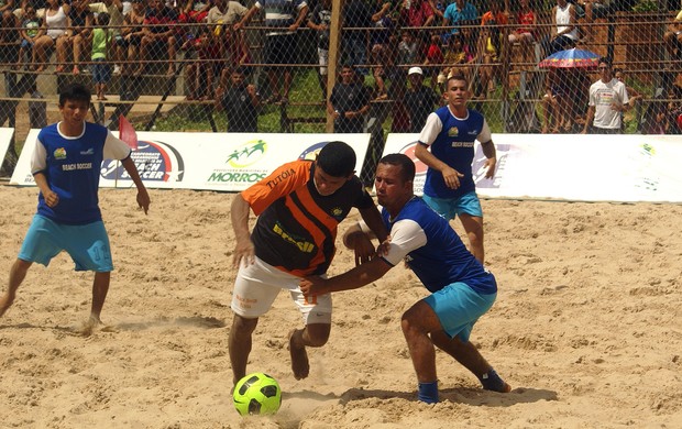 Datinha, defende Totóia, na final do Maranhense de beach soccer contra Humberto de Campos (Foto: Divulgação/Paulo de Tarso Jr.)