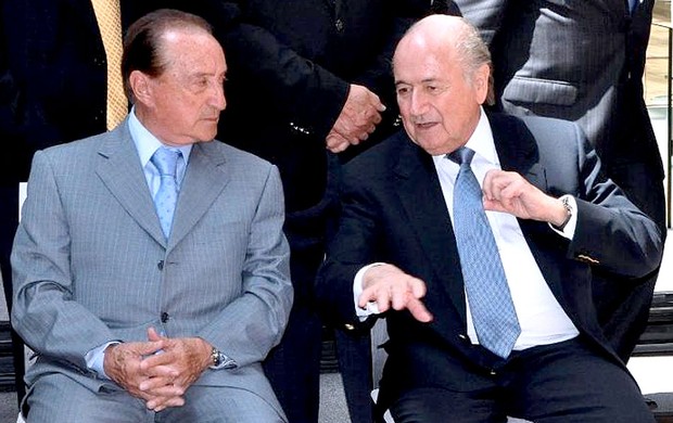 Eugenio Figueredo presidente Conmebol com Blatter (Foto: Divulgação / Site Oficial da CONMEBOL)