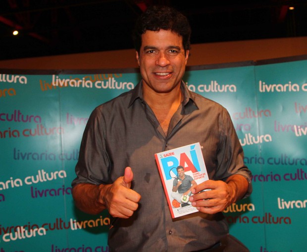 Raí lança livro em São Paulo (Foto: Thiago Duran / AgNews)