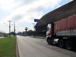 Operação quer coibir saque a carga de caminhões em Paranaguá (Foto: Asscom/Appa)