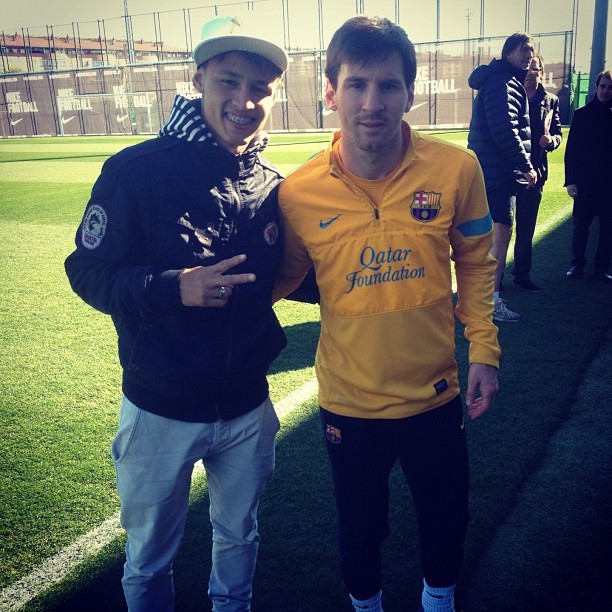 Neilton e Messi, em Barcelona (Foto: Reprodução  / Instagram)