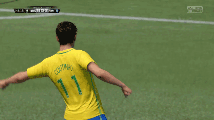 Bata no peito ao marcar em Fifa 17 (Foto: Reprodução/Murilo Molina)