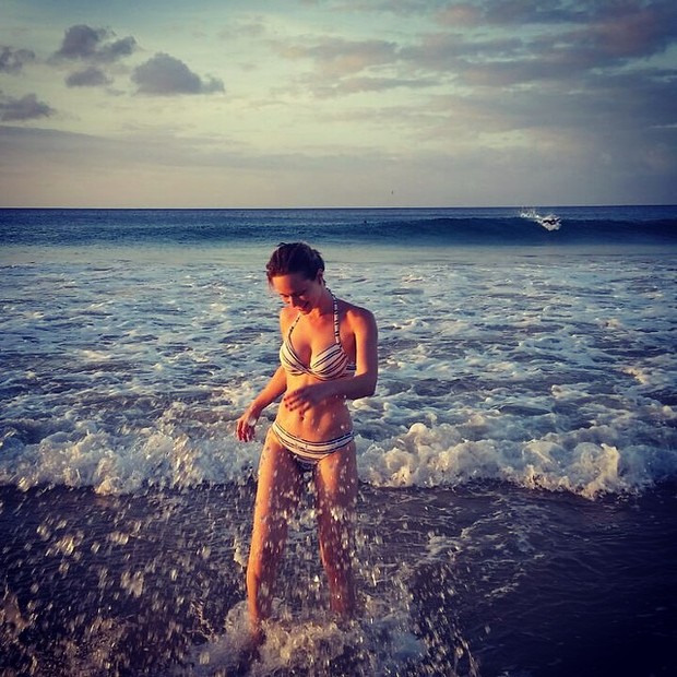 Mariana Ximenes de biquíni (Foto: Instagram) Mariana Ximenes de biquíni (Foto: Instagram)