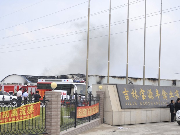 Incêndio em granja na China provoca mortes. (Foto: Xinhua, Wang Haofei/AP Photo)