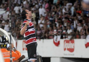 Léo Gamalho Santa Cruz (Foto: Antônio Carneiro / Pernambuco Press)