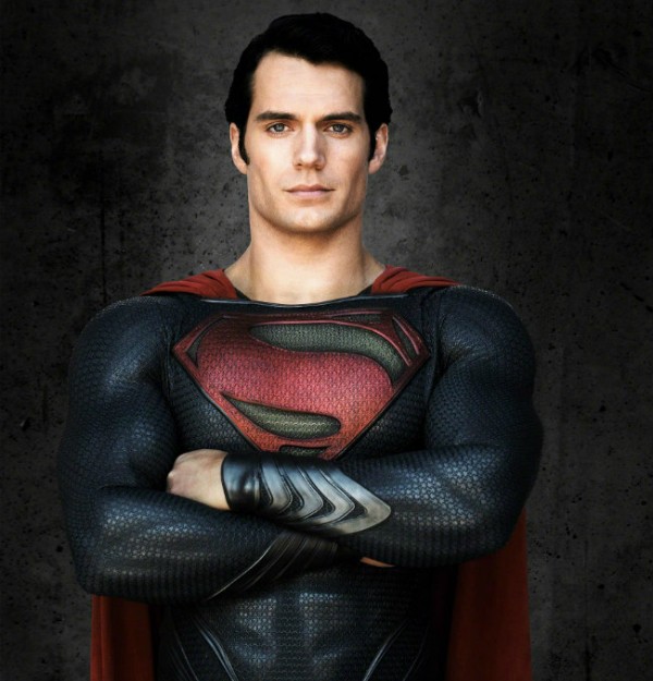 Foto de Henry Cavill com uniforme diferente para o filme Superman: Flyby -  NerdBunker