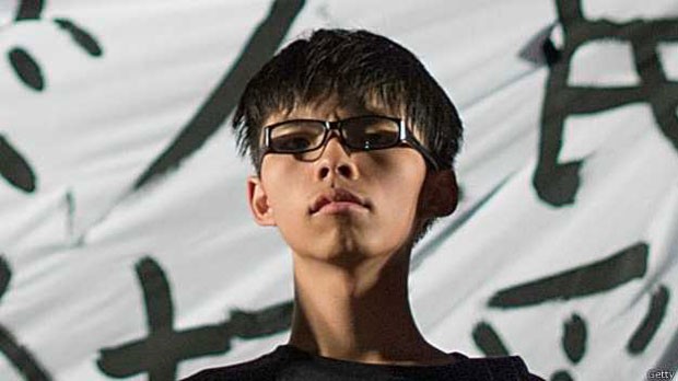  Joshua Wong tem apenas 17 anos, mas se tornou um dos principais líderes dos protestos pela democracia  (Foto: Getty)