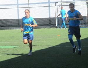 Lucas e Marcello Mattos, Treino Botafogo (Foto: Thales Soares / Globoesporte.com)