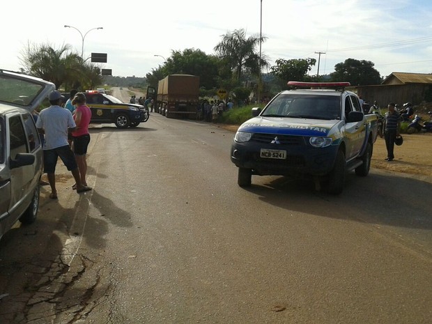 Acidente em Jaru, RO (Foto: Jaru Online/Reprodução)