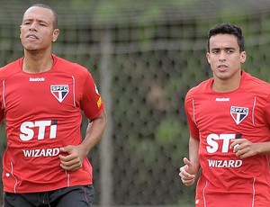 Luis Fabiano e Jadson no treino do São Paulo (Foto: Dorival Rosa / Vipcomm)