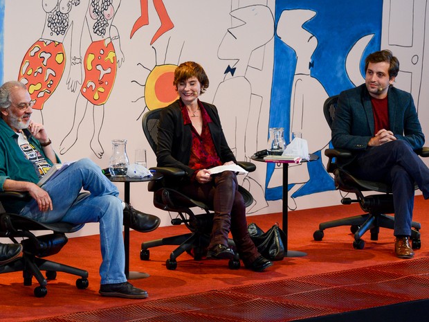 Charles Peixoto, Eliane Brum e Gregorio Duvivier em mesa da Flip nesta quinta (Foto: Flavio Moraes/G1)