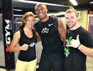 Anderson Silva treino MMA casal Miesha Tate e Bryan Caraway (Foto: Adriano Albuquerque / Sportv.com)