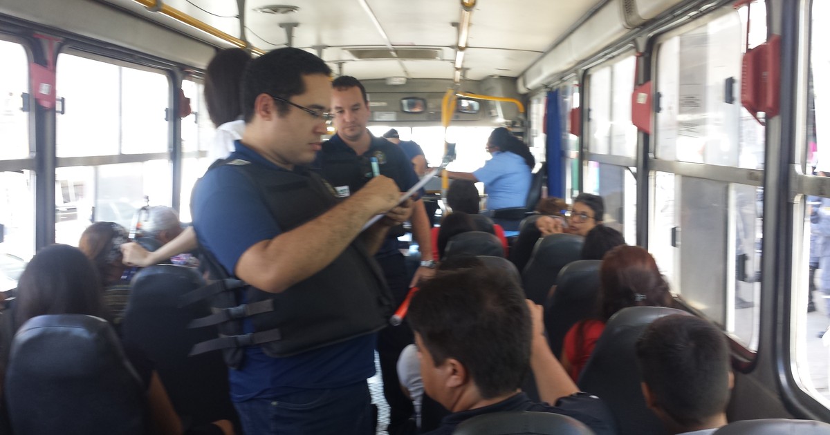 ANTT fiscaliza os ônibus da linha intermunicipal Petrolina-Juazeiro - Globo.com