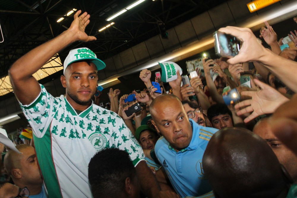 Movimentação, marcação e garra: o que Borja precisa fazer para convencer Cuca