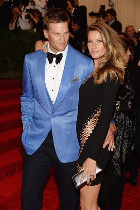 Tom Brady e Gisele Bündchen no baile do MET (Foto: AFP) Tom Brady e Gisele Bündchen no baile do MET (Foto: AFP)