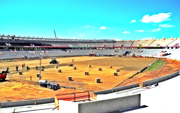 Plantio de grama no Beira-Rio (Foto: Alexandre Lops / Inter, DVG) Plantio de grama no Beira-Rio (Foto: Alexandre Lops / Inter, DVG)