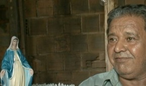 Artesao Produz Imagens De Nossa Senhora Da Penha Em Gesso No Es Festa Da Penha 2014 G1