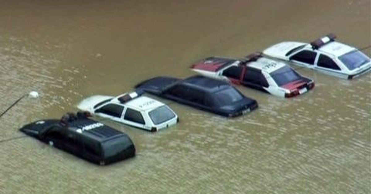 G1 Água começa a baixar no Centro de Franco da Rocha notícias em São Paulo