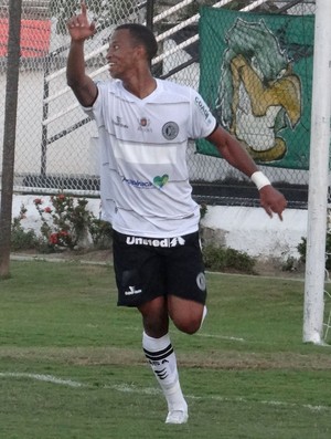 Luca Bahia, comemora gol do ASA (Foto: Leonardo Freire/GloboEsporte.com)