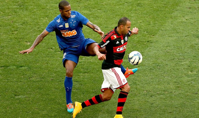 Dedé e Alecsandro Flamengo x Cruzeiro (Foto: Getty Images)