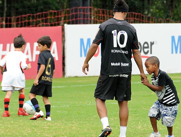 Ronaldinho treino Flamengo (Foto: Alexandre Vidal / Fla imagem)